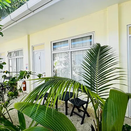 Three Hearts Guesthouse And Villas Fulhadhoo Exterior photo