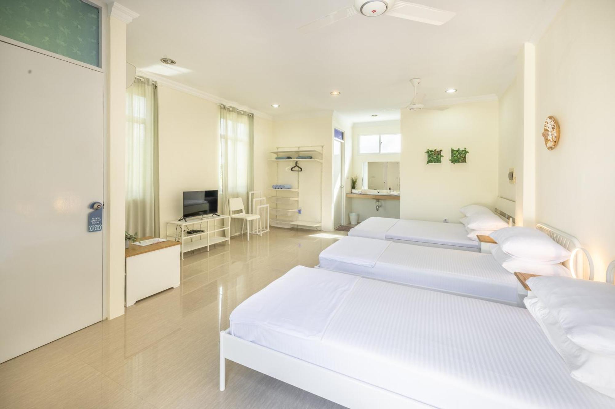 Three Hearts And Guest house