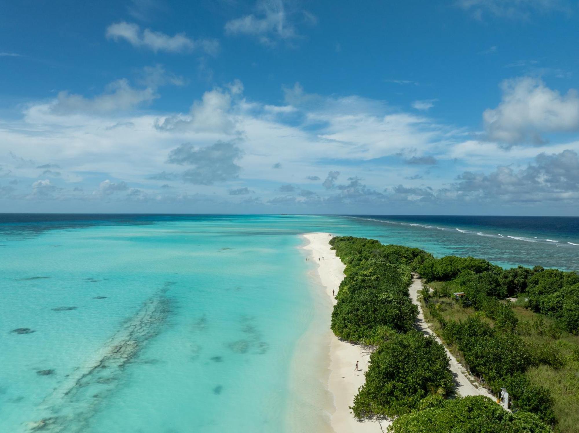 Three Hearts And Guest house Fulhadhoo