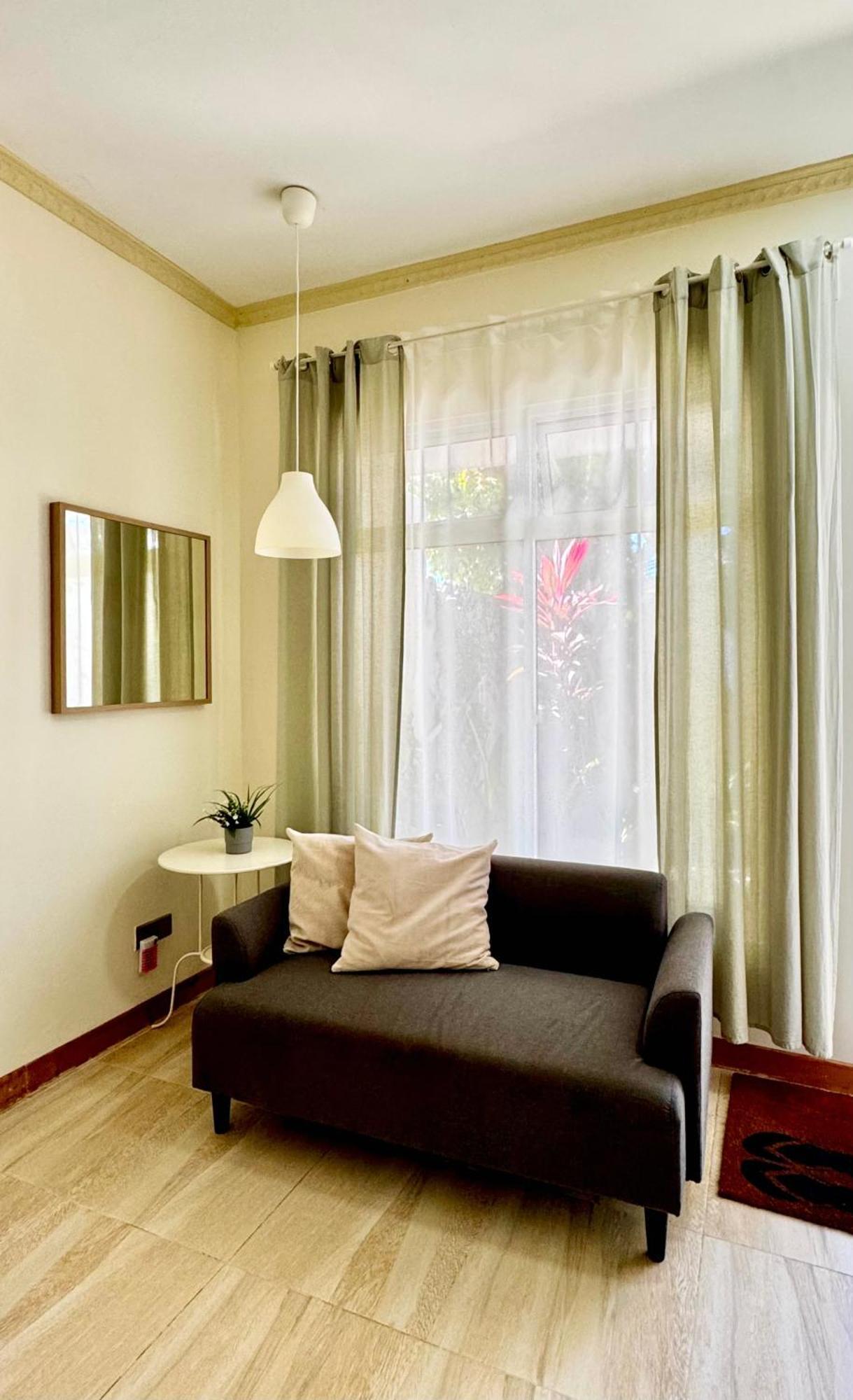 Guest house Three Hearts And
